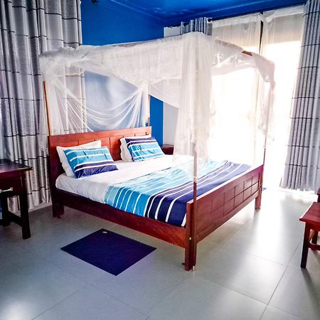 Hendo Hotel Entebbe Luaran gambar