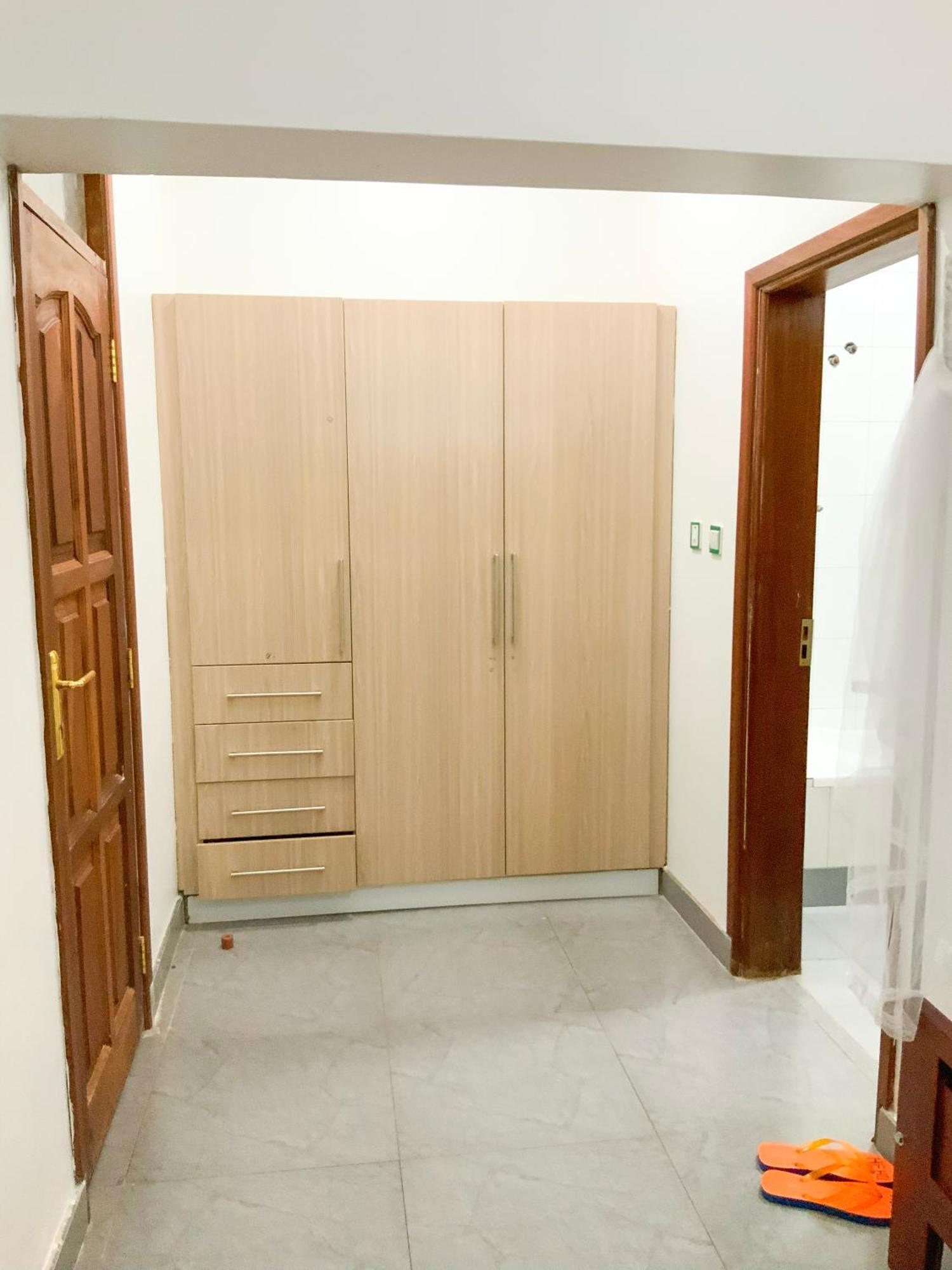Hendo Hotel Entebbe Luaran gambar