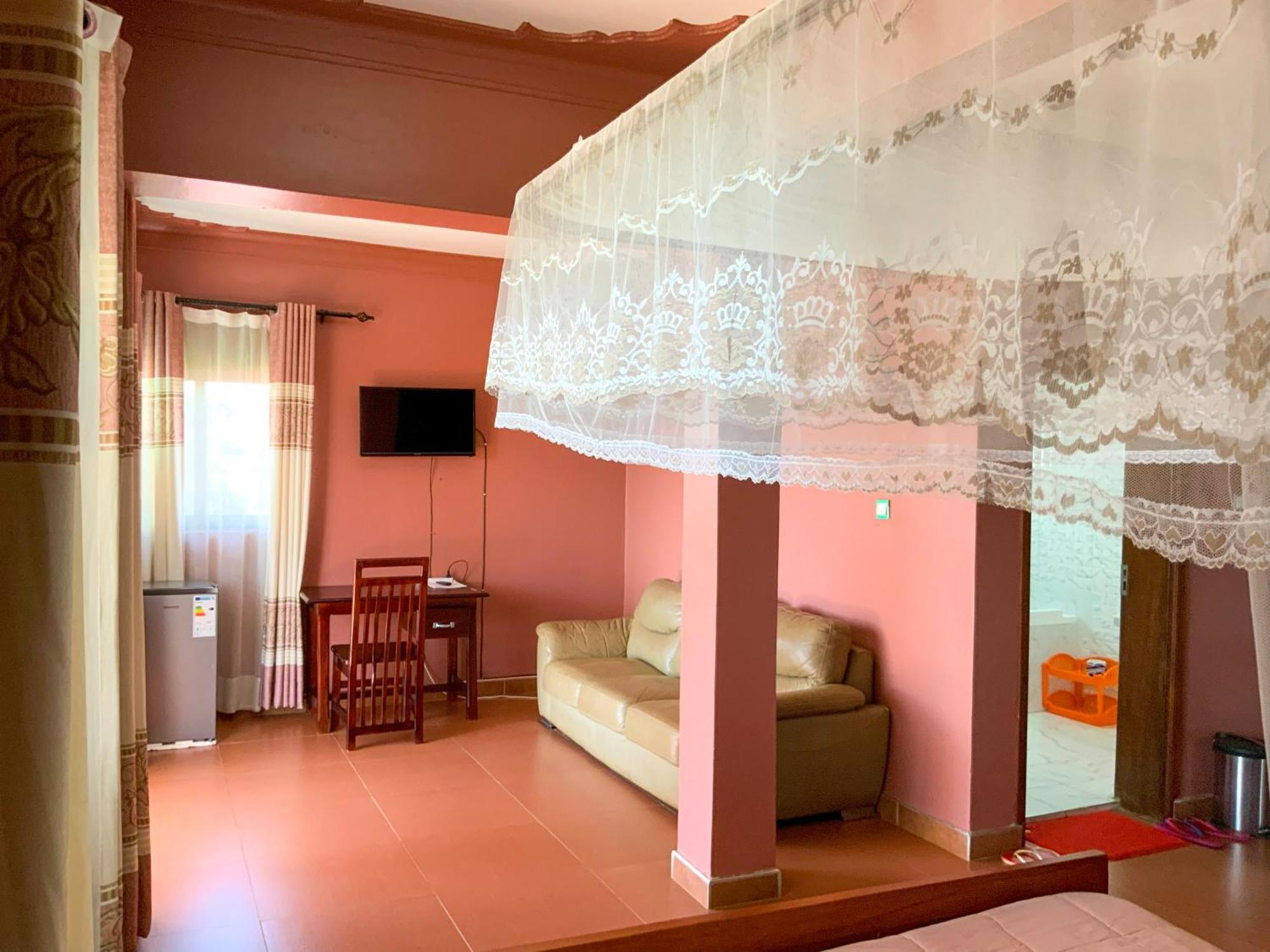 Hendo Hotel Entebbe Luaran gambar