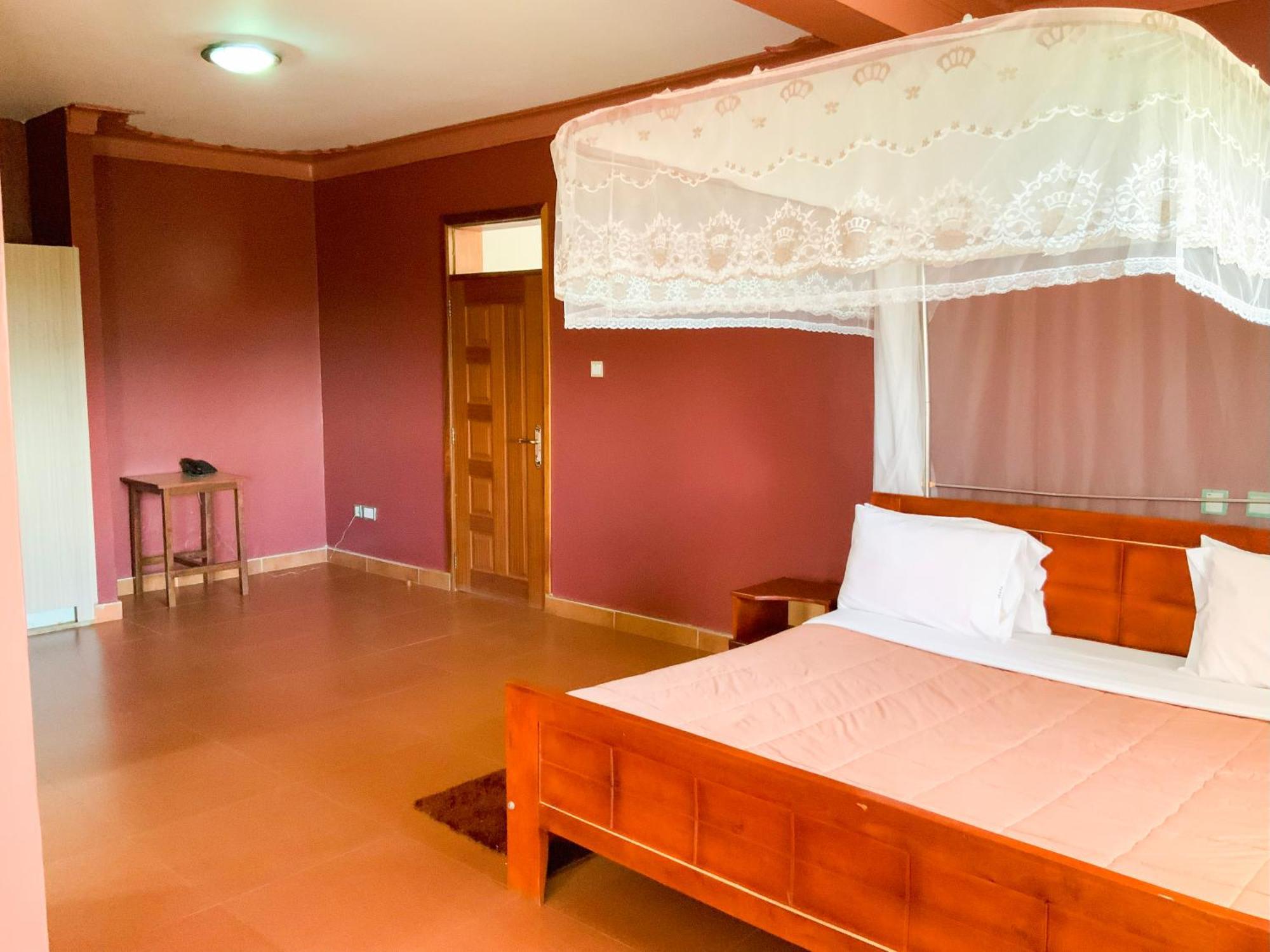 Hendo Hotel Entebbe Luaran gambar