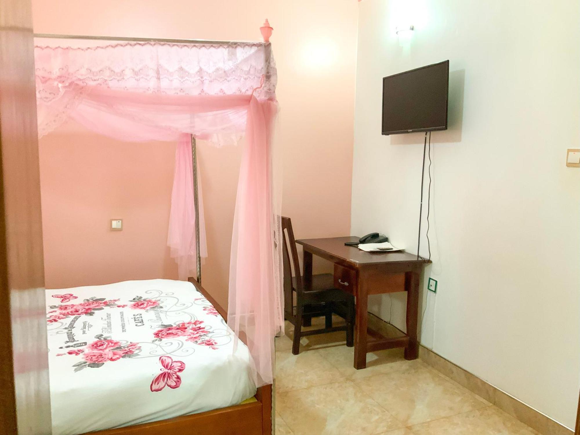Hendo Hotel Entebbe Luaran gambar