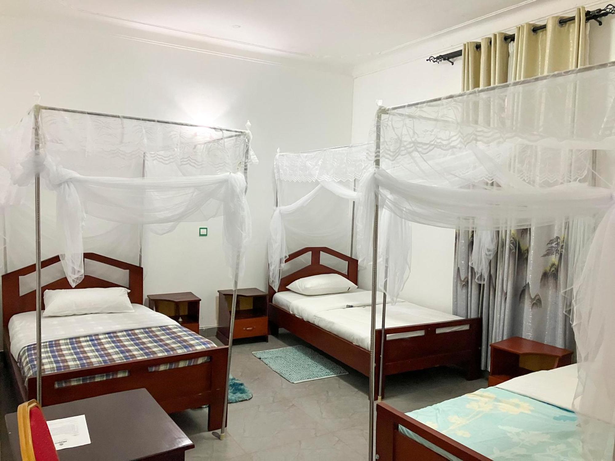 Hendo Hotel Entebbe Luaran gambar