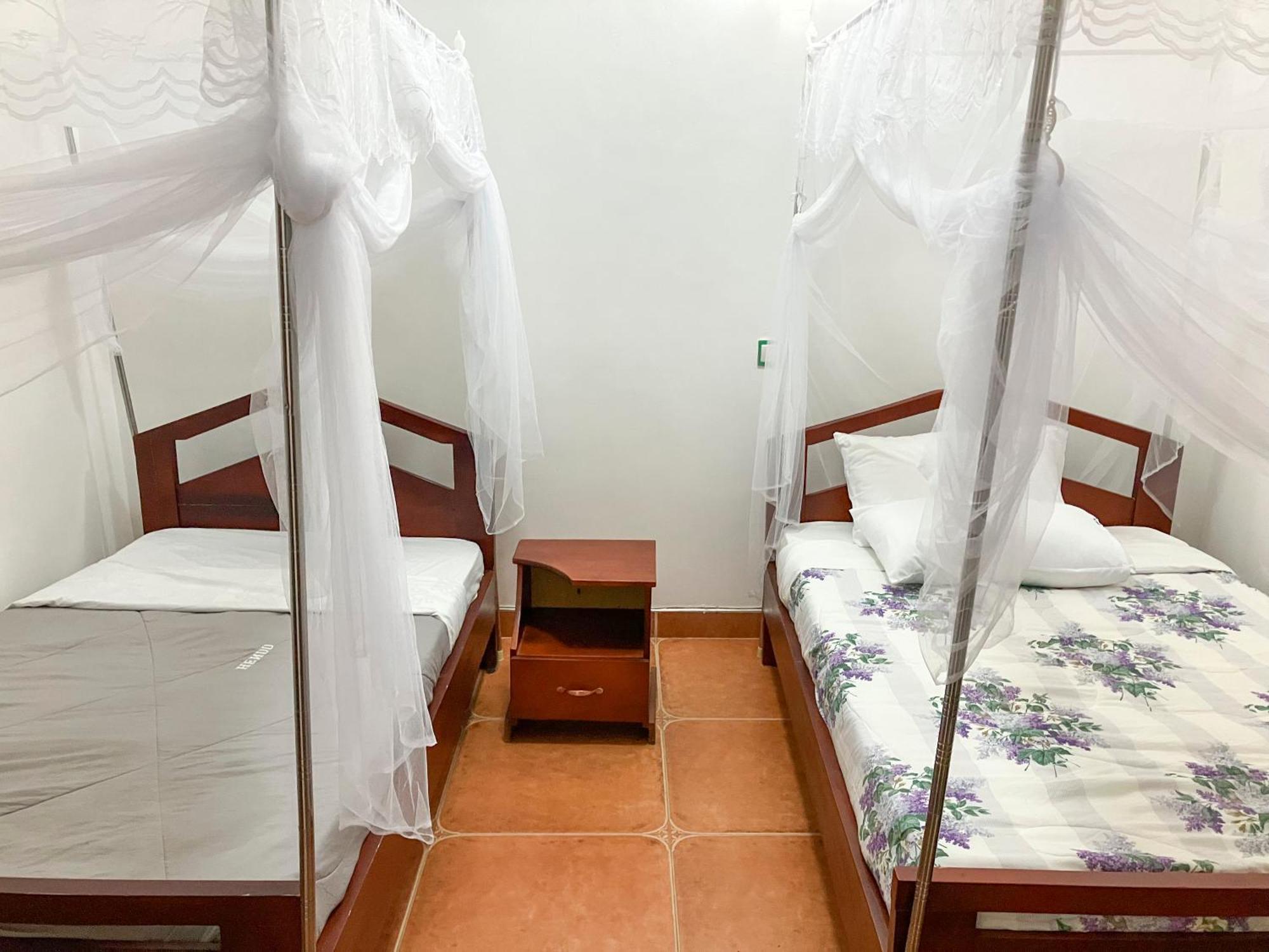 Hendo Hotel Entebbe Luaran gambar
