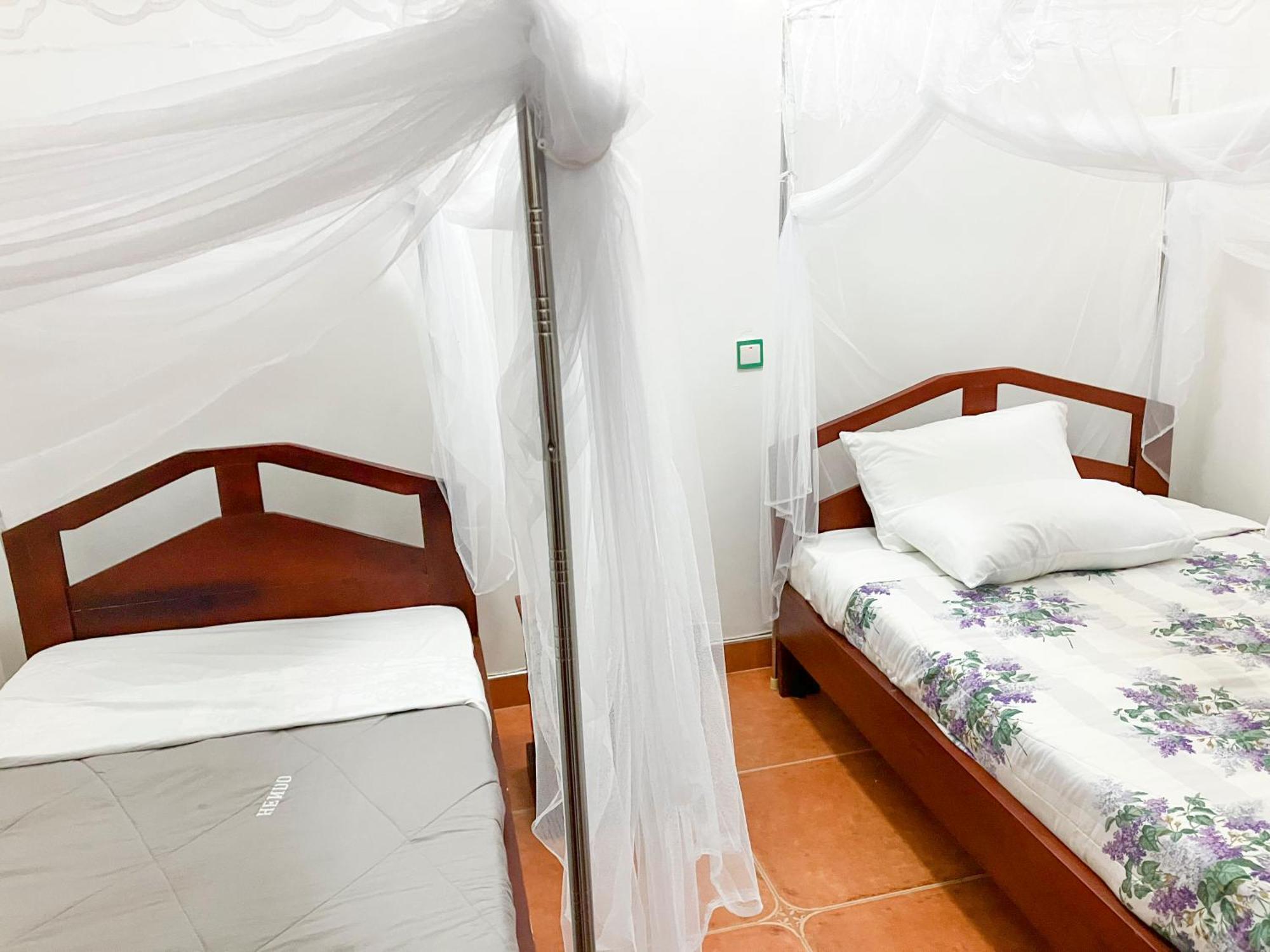 Hendo Hotel Entebbe Luaran gambar