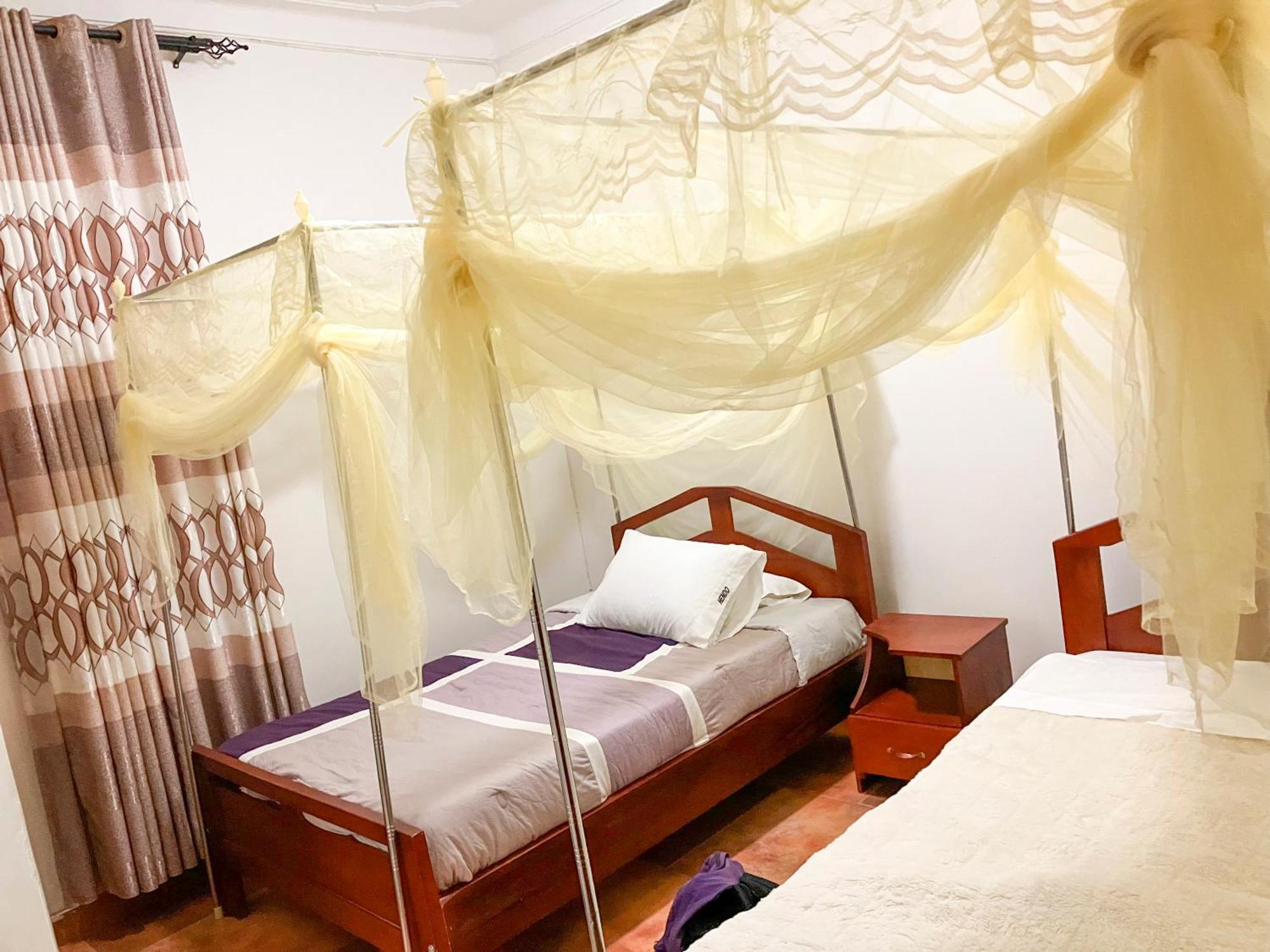 Hendo Hotel Entebbe Luaran gambar