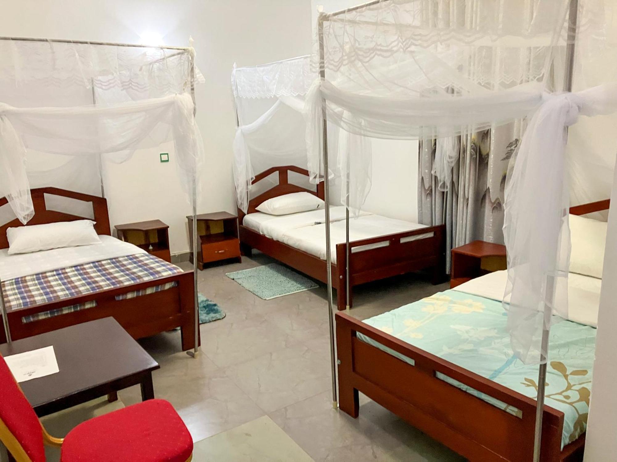 Hendo Hotel Entebbe Luaran gambar