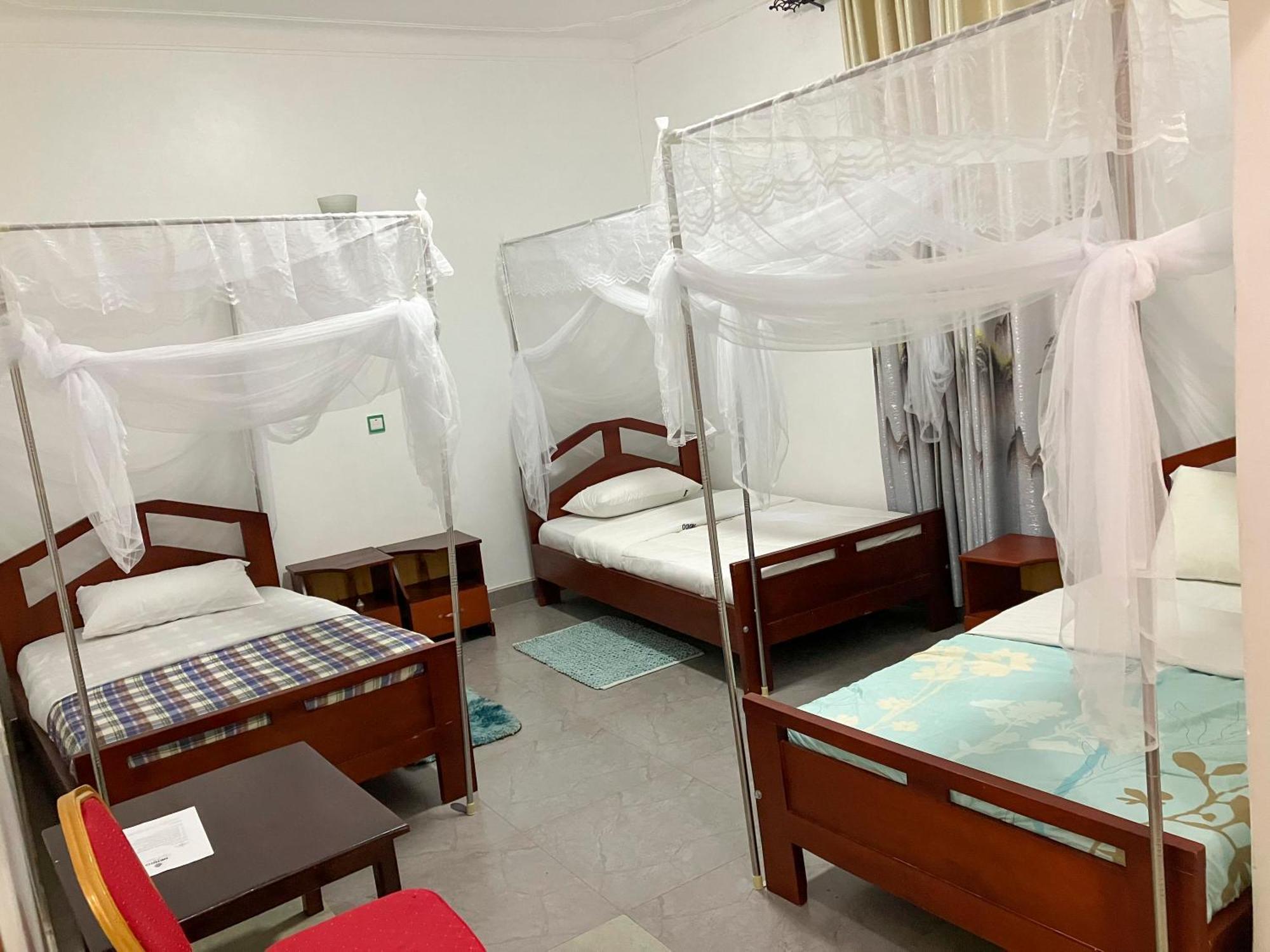 Hendo Hotel Entebbe Luaran gambar