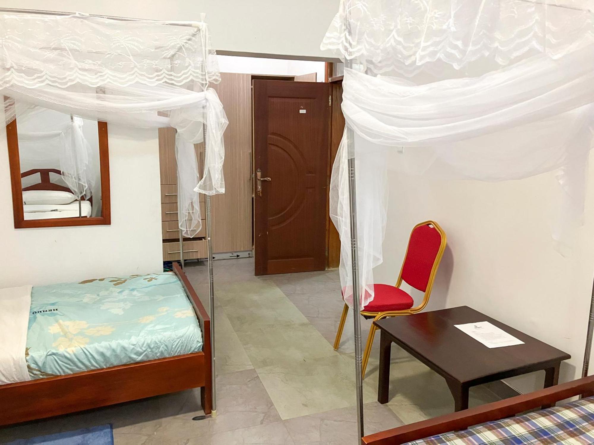 Hendo Hotel Entebbe Luaran gambar