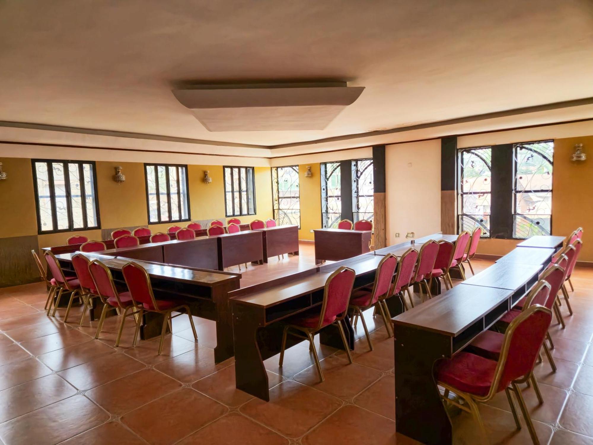 Hendo Hotel Entebbe Luaran gambar