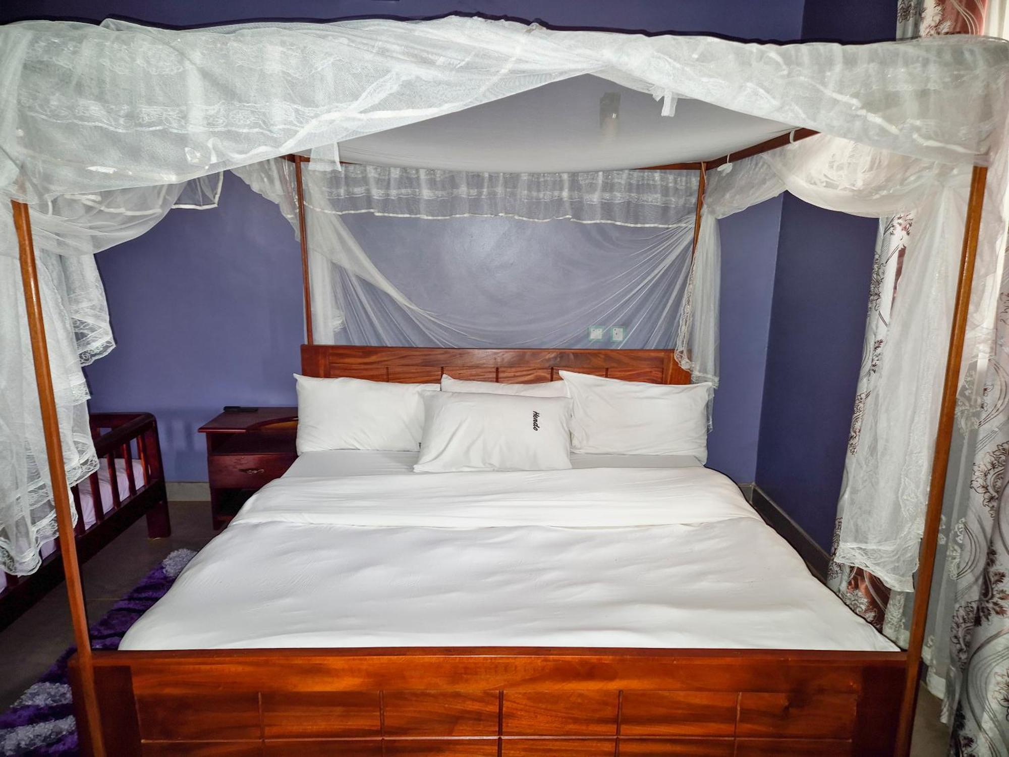 Hendo Hotel Entebbe Luaran gambar